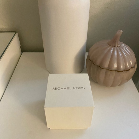 Beautiful Michael Kors Watch ✨ - Picture 4 of 4